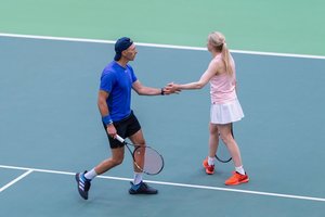 Teniso dvejetų turnyro nugalėtojas: žaisti varžybose drauge su žmona – didelis išbandymas