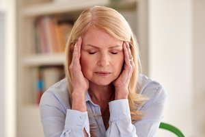 Migrena – įkyri gyvenimo palydovė: vaistininkė patarė, kaip nusikratyti galvos skausmo