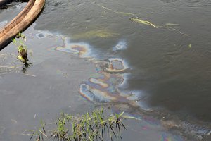 Dėl išsiliejusių teršalų Ariogalos mieste ir jo apylinkėse paskelbta ekstremali situacija