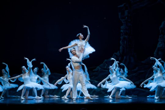  „LNOBT Open“ baleto vakaras: O. Šaitanova ir J. Laucius „Bajaderės“ Šešėlių scenoje. <br> M. Aleksos nuotr.