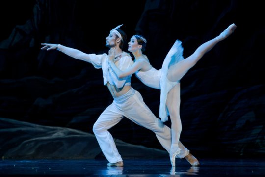  „LNOBT Open“ baleto vakaras: O. Šaitanova ir J. Laucius „Bajaderės“ Šešėlių scenoje. <br> M. Aleksos nuotr.