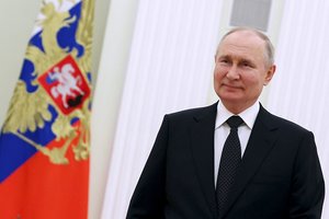 V. Putinas negailėjo padėkų Eurazijos bloko lyderiams už paramą per maištą