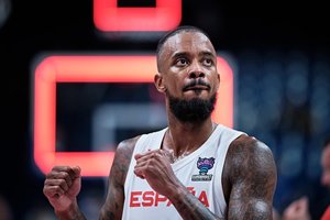 Smūgis Ispanijos vyrų krepšinio rinktinei: pasaulio čempionato kovas praleis Lorenzo Brownas