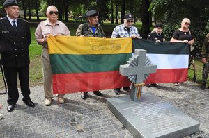 Skulptūrų parke prie pašventintų kryžių atguls ir sukilėlių vadas Jonas Budrys-Polovinskas