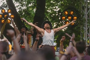 „Baltic Balkan“ kviečia į Aludarių dienos festivalį: kartas, kai čia jau grojome, virto legenda