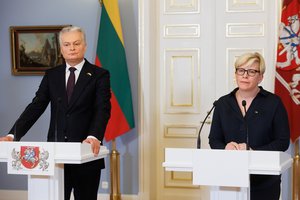 Lietuvai minint 770-ąsias karaliaus Mindaugo karūnavimo metines, šalies vadovai linki valstybę ne tik kurti, bet prireikus ir ginti