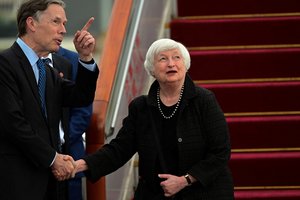 JAV siekiant stabilizuoti santykius su Kinija į Pekiną atvyko iždo sekretorė J. Yellen