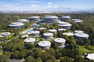 Šis Turkijos viešbutis sužavės net visko mačiusius – čia susilieja architektūra ir gamta