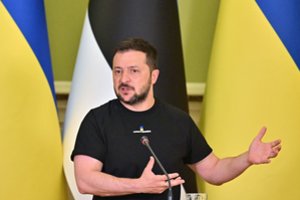 V. Zelenskis apie kontrpuolimą: Ukrainos ginkluotosios pajėgos lėtai stumiasi į priekį, o ne juda atgal, kaip rusai