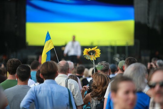 Kviečia vilniečius liepos 7–13 dienomis išsikelti Ukrainos vėliavas: pranešė, kada jos bus dovanojamos