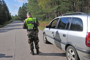 VSAT: Pasienyje su Baltarusija apgręžti du neteisėti migrantai