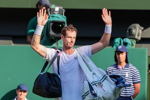 Karjeros pabaiga artėja: A. Murray’us abejoja dėl žaidimo kitų metų Vimbldone