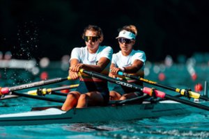 Sidabrą pasaulio taurės etape iškovojusios irkluotojos: „Kartu augame ir stiprėjame“