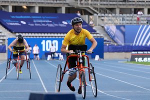 Pasaulio čempionato debiutantui sprogusi padanga kainavo medalį