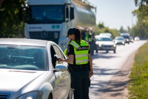 Pareigūnų darbo rezultatai: sustabdytas beteisis vairuotojas pripūtė daugiau nei 3 promiles