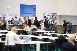 Užfiksavo, kaip atrodo spaudos centras NATO viršūnių susitikimo išvakarėse