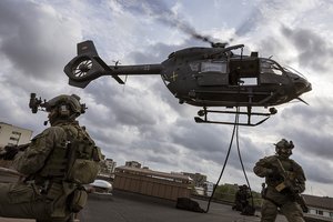 Lietuvos kariuomenė skelbia apie pasiektą pilną operacinį pajėgumą: paviešino įspūdingus kadrus