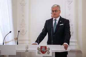 Kovo 11-osios signatarai ir buvę prezidentai kreipėsi į G. Nausėdą: ragina aiškiau formuoti Ukrainos kvietimą į NATO