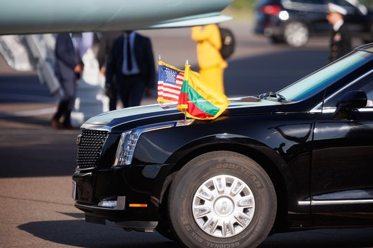 JAV prezidentas Joe Bidenas pirmadienį atvyko į Lietuvą.<br>T.Bauro nuotr.