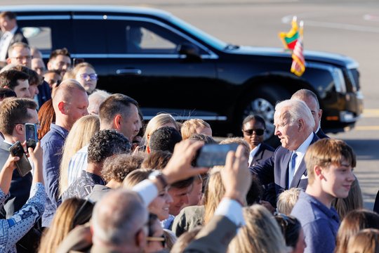 JAV prezidentas Joe Bidenas pirmadienį atvyko į Lietuvą.<br>T.Bauro nuotr.