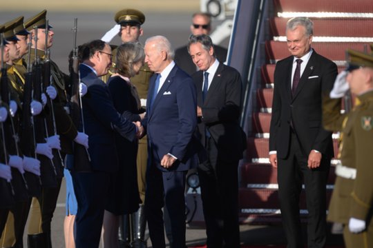 JAV prezidentas Joe Bidenas pirmadienį atvyko į Lietuvą.<br>V.Skaraičio nuotr.