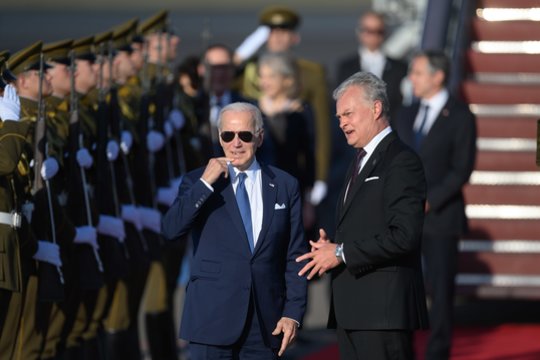 JAV prezidentas Joe Bidenas pirmadienį atvyko į Lietuvą.<br>V.Skaraičio nuotr.