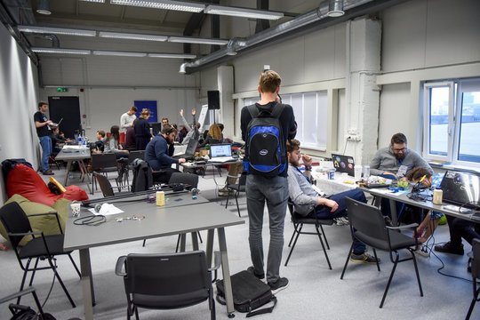 Šiame sektoriuje – darbuotojų sausra: baigę mokslus, darbą rastumėte bene iškart