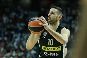 Į „Panathinaikos“ grįžta universalusis puolėjas