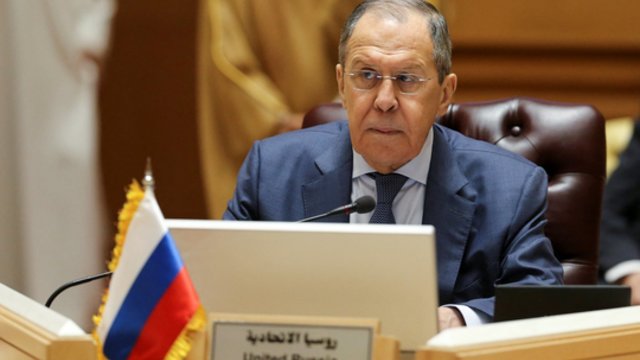 Skambios S. Lavrovo frazės: karas nesibaigs, kol Vakarai nesiliaus mėginę nugalėti Rusiją