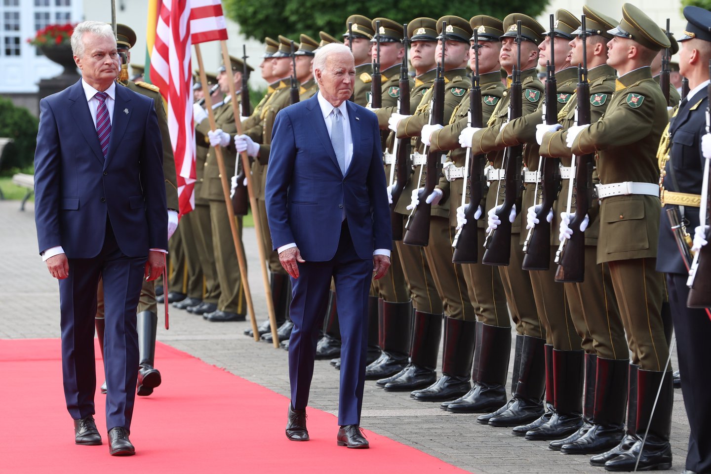 J.Bideno atvykimas į Prezidentūrą.<br>R.Danisevičiaus nuotr.
