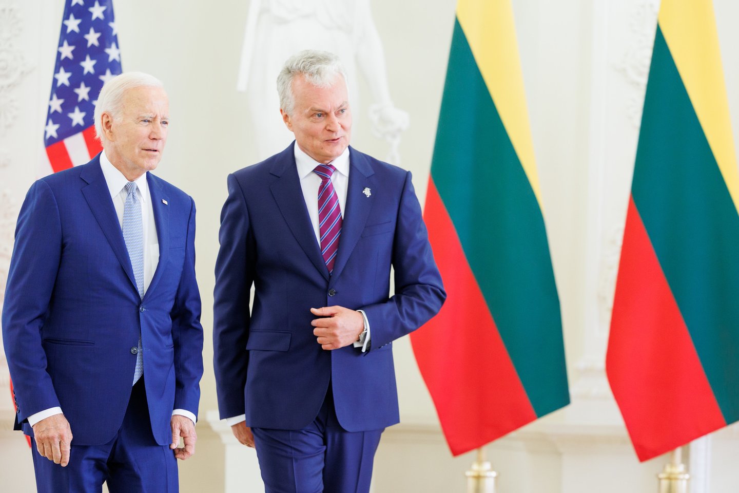 J.Bideno istorinis vizitas Prezidentūroje ir susitikimas su G.Nausėda.<br>T. Bauro nuotr.