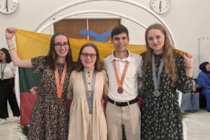 Tarptautinėje biologijos olimpiadoje Lietuvos mokiniai pelnė po du sidabro ir bronzos medalius