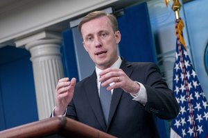 J. Bideno patarėjas sulaukė aštraus ukrainiečių aktyvistės klausimo: galimai parodys, ko sieks JAV