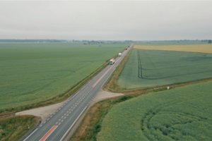 Pritarė kelių mokesčio pakeitimams: taršioms transporto priemonėms jis gerokai išaugs