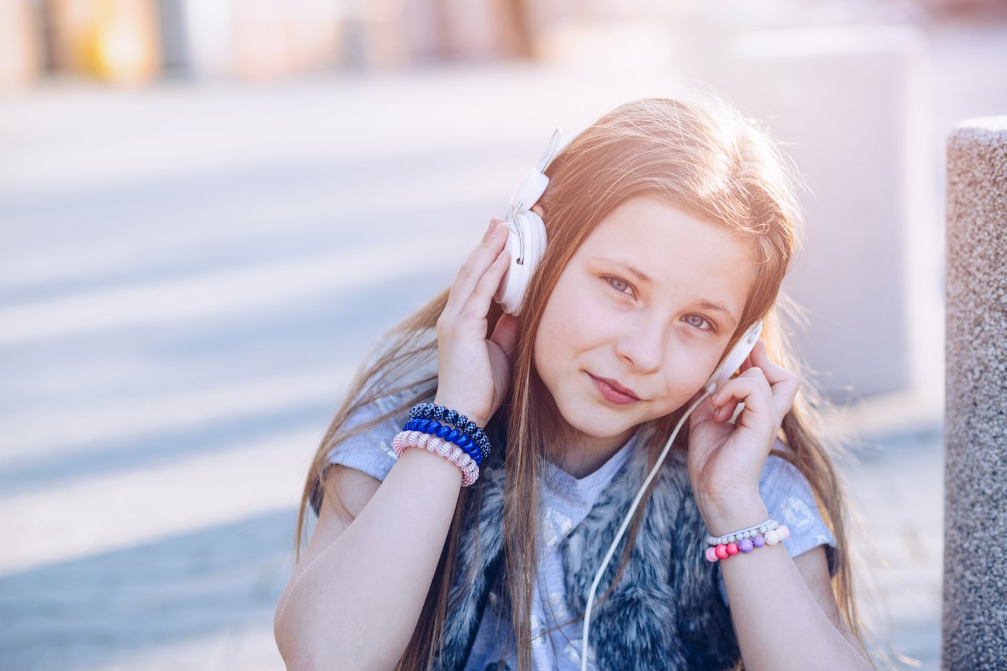  Naujas tyrimas parodė, kad kalbos raidos sutrikimą turintiems vaikams gali būti naudinga klausytis ritmiškų muzikinių ritmų.<br> 123rf nuotr.