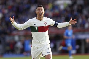 Dar vienas pasiekimas į C. Ronaldo reziumė: metinės uždirbtos pajamos užfiksuotos it Guinnesso pasaulio rekordas
