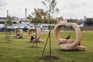 Nebeliko puikių poilsio vietų prie Baltojo tilto: paaiškėjo, kur jos dingo