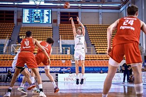 Ketvirtajame kėlinyje į rungtynes sugrįžę Lietuvos dvidešimtmečiai dramatiškai krito prieš vokiečius