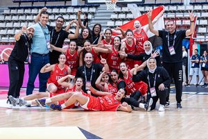 Neįtikėtinas sugrįžimas merginų devyniolikmečių pasaulio čempionate: 32 taškų skirtumu atsilikinėjusios egiptietės nukovė kines