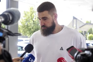 Kapitono balsą parodęs J. Valančiūnas pasiuntė žinią sirgaliams: apie neatvažiavusius jau prikalbėta