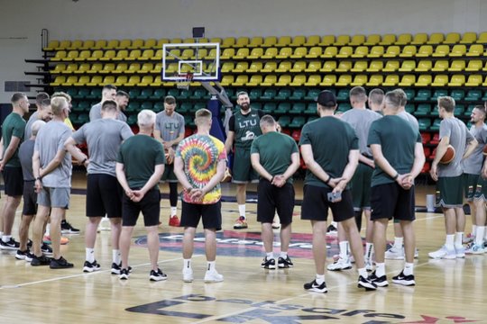Lietuvos rinktinės krepšininkai susirinko į pirmąją treniruotę<br> V. Ščiavinsko nuotr.