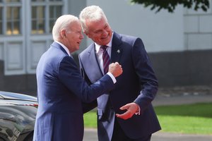 Tendencijos nesikeičia – gyventojai prezidento rinkimuose palaikytų G. Nausėdą