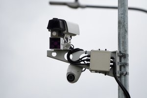 Nuo trečiadienio Vilniuje pradeda veikti gausybė naujų matuoklių: fiksuos ne tik greitį, bet ir kitus pažeidimus