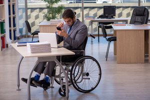 Tik mažuma turinčiųjų negalią dirba: dalis kolektyvo nenorėtų tokio kolegos