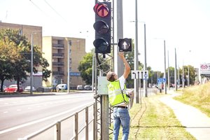 Vilniuje dalis šviesoforų netrukus atrodys kitaip – jie bus skirti viešajam transportui