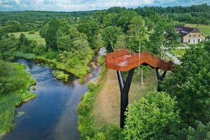 Vakarų Lietuvoje iškilo naujas apžvalgos bokštas: lankymas nemokamas, o vaizdai – kerintys