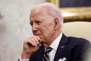 J. Bidenas paragino B. Netanyahu neskubėti priimti ginčijamų reformų