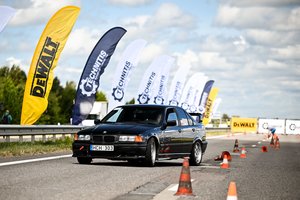 Norite įveikti „Aurum 1006 km lenktynių“ trasą? Ragina tą padaryti savu automobiliu