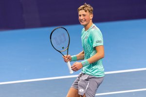 Nuostabią pergalę iškovojęs E. Butvilas ketvirtfinalyje susitiks su R. Berankio skriaudiku