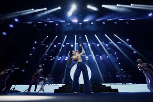 Įpusėjo festivalis „MidsummerVilnius“: intymi „FINK Orchestra“ hipnozė ir kiti stebuklai 